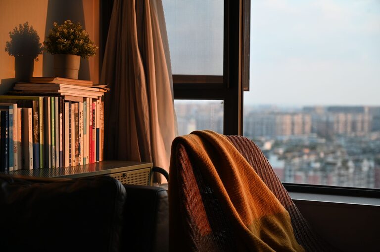 Simple Ways to Create a Cozy Reading Nook in Your Home